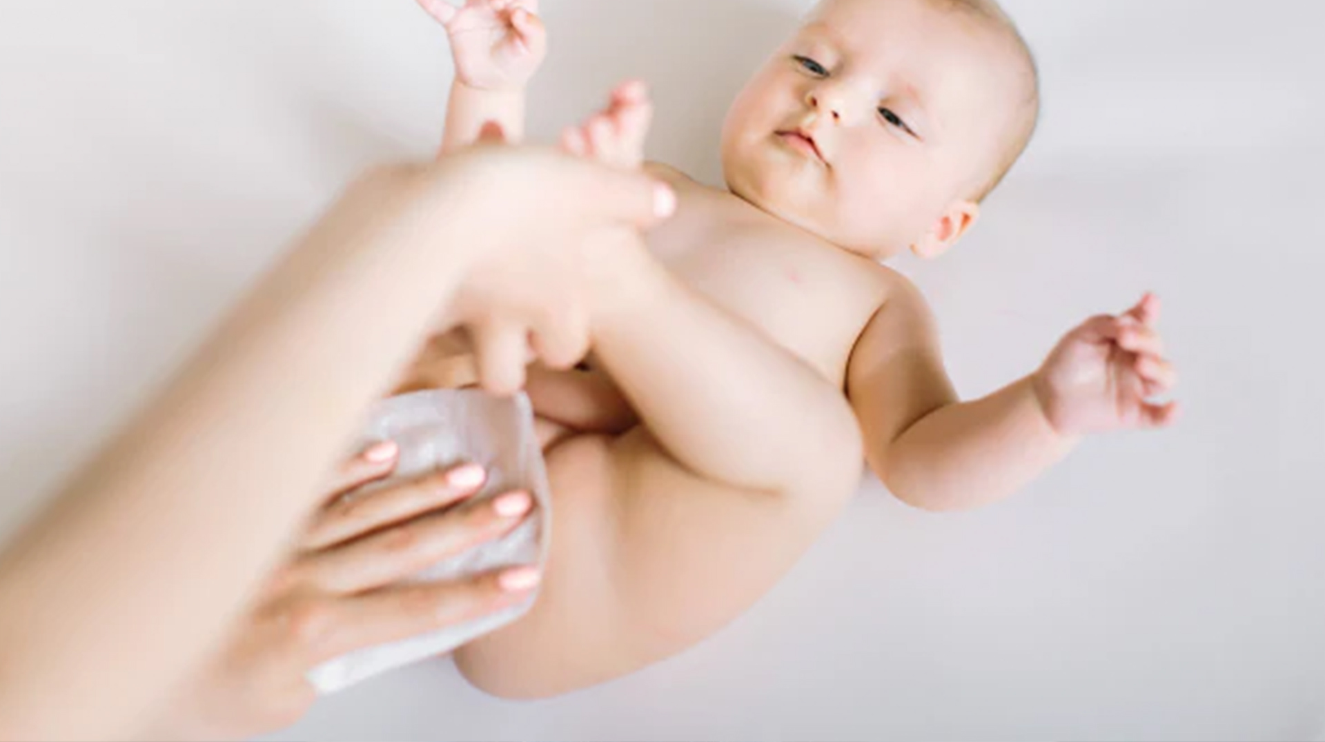 Pilihan Lembut untuk Merawat Kulit Bayi